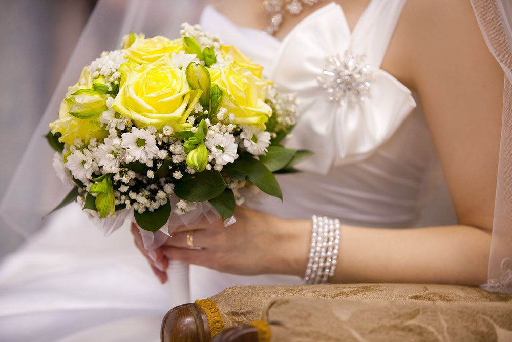 How To Keep Your Bouquet Fresh On A Hot Day